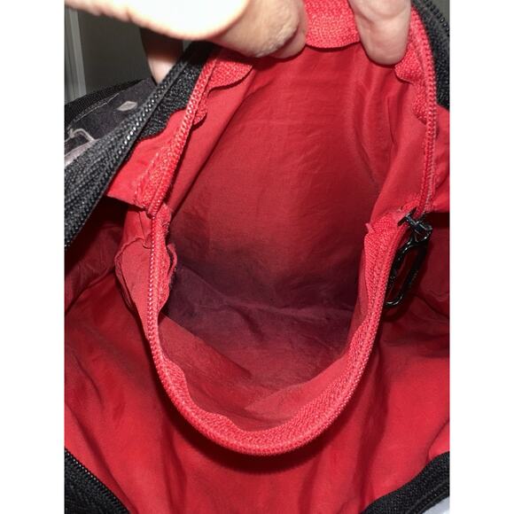 LeSportSac Snoopy Peanuts Sketch Classic Hobo Black Nylon Crossbody Bag - Picture 11 of 16